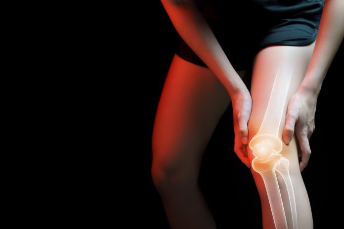 a térd gennyes artritisz hatása